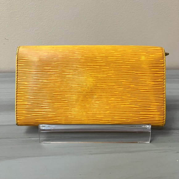 Stunning Sunset Orange and Yellow Louis Vuitton Wallet - Picture 2 of 9